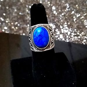 Turquoise Oval antique Silver Ring